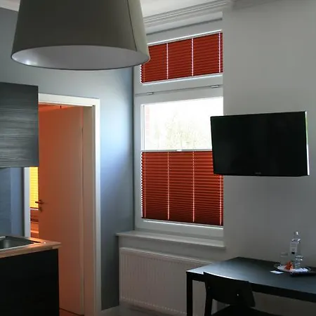 بيت ضيافة Apartmenthaus Unterwegs روستوك